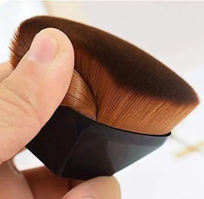 UB™ Magic Foundation Brush